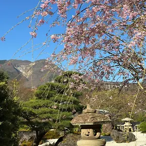 Onsen & Garden -asante Inn- האקונה